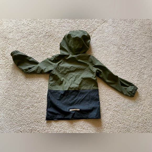 Spring/Fall Waterproof Jacket - Picture 3 of 5